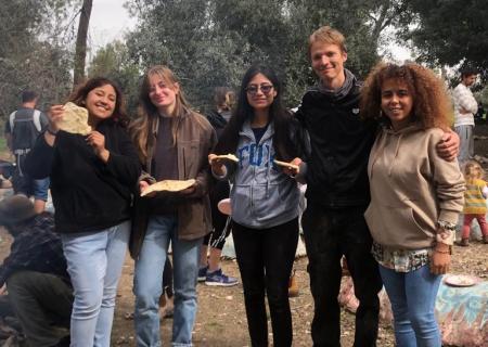 Gezer volunteers